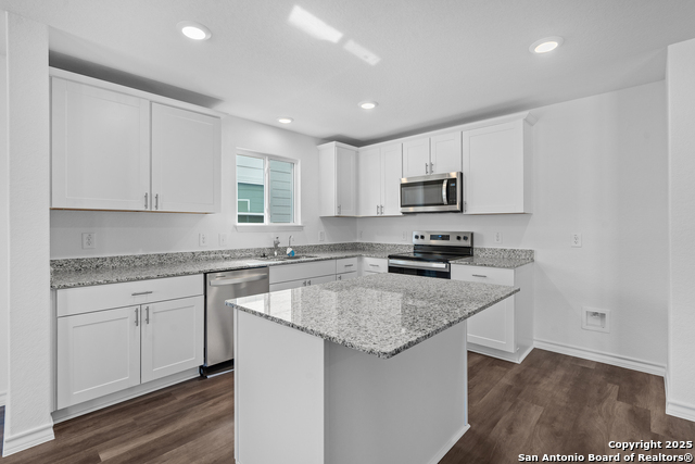 Image 11 of 25 For 8260 Smithers Avenue