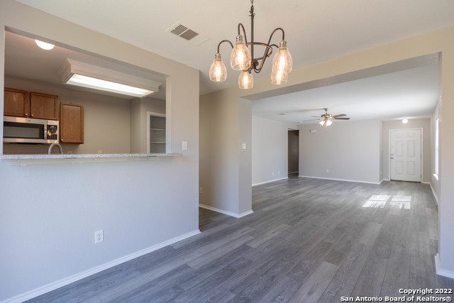 Image 11 of 27 For 10607 Terrace Crest