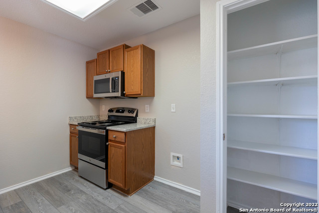 Image 12 of 27 For 10607 Terrace Crest