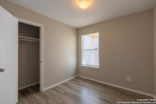 Image 19 of 27 For 10607 Terrace Crest