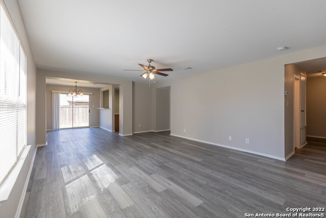 Image 5 of 27 For 10607 Terrace Crest