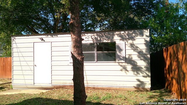 Image 16 of 16 For 271 Hatcher