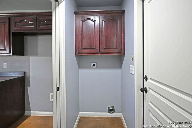 Image 12 of 29 For 2207 Hazelwood