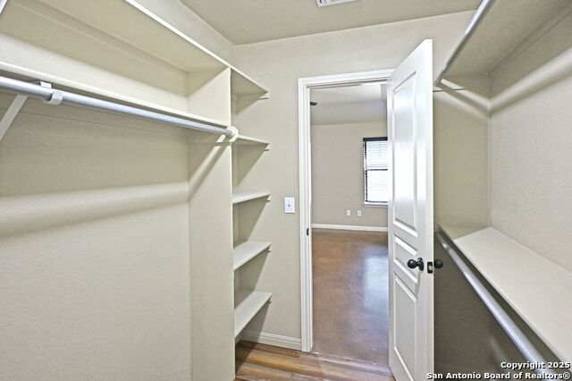 Image 18 of 29 For 2207 Hazelwood