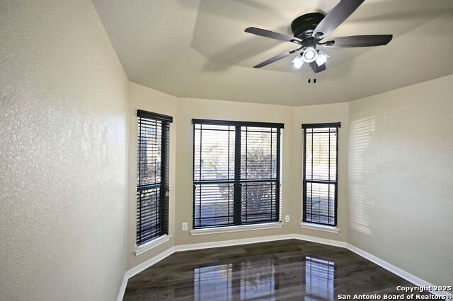 Image 25 of 29 For 2207 Hazelwood