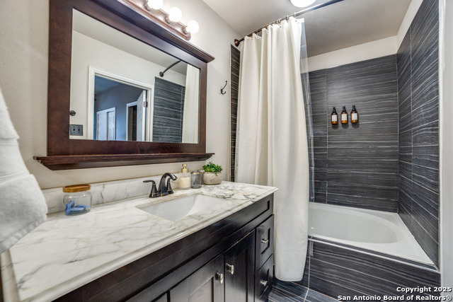 Image 13 of 23 For 13934 Blenhein Ridge