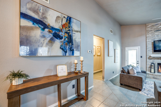 Image 4 of 23 For 13934 Blenhein Ridge