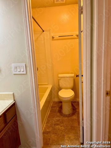 Image 15 of 17 For 4212 Medical Dr  401