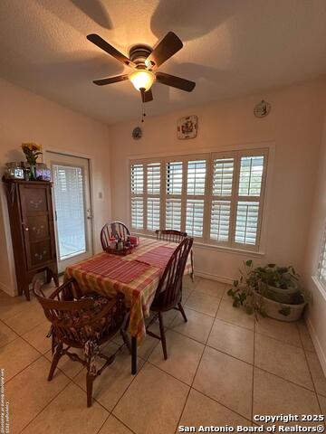 Image 4 of 19 For 200 Scenic Crest