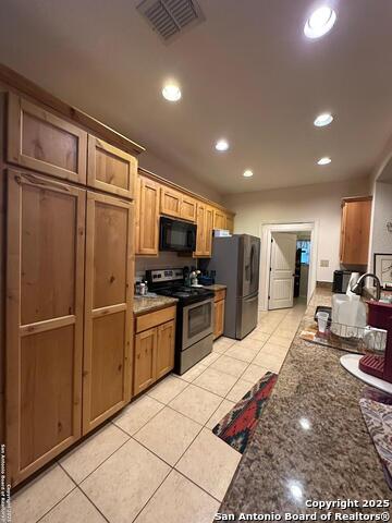 Image 5 of 19 For 200 Scenic Crest