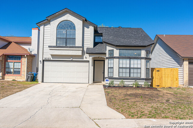 Image 2 of 33 For 9323 Valley Hedge