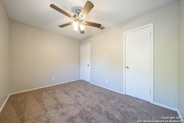 Image 28 of 33 For 9323 Valley Hedge