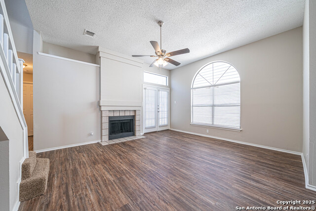 Image 5 of 33 For 9323 Valley Hedge