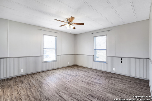 Image 15 of 24 For 18066 La Gloria Rd