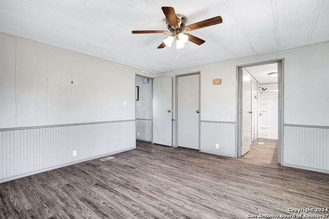 Image 16 of 24 For 18066 La Gloria Rd