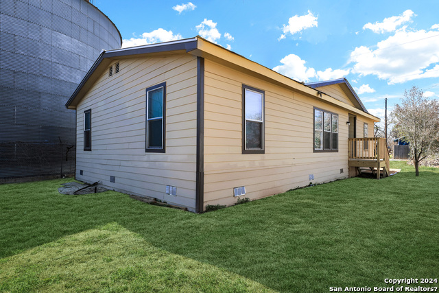 Image 2 of 24 For 18066 La Gloria Rd