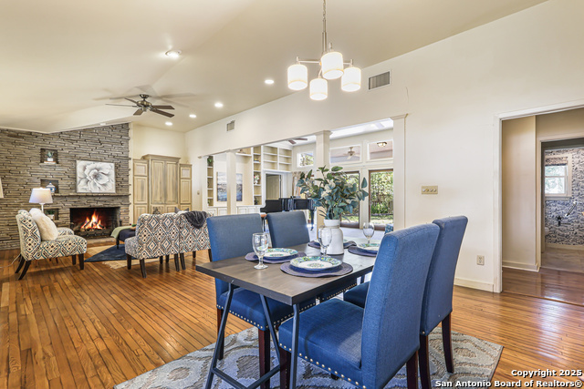 Image 5 of 33 For 985 Allen Avenue