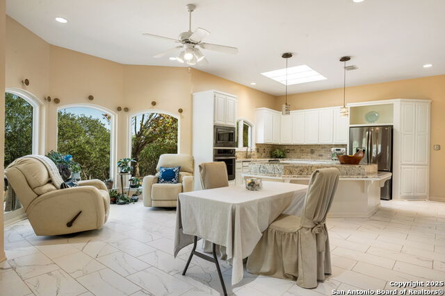 Image 12 of 105 For 305 Spanish Pass