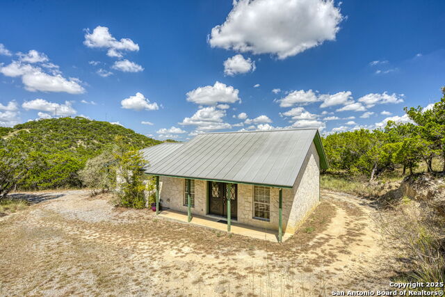 Image 29 of 105 For 305 Spanish Pass