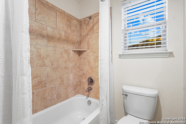 Image 38 of 45 For 18043 Muir Glen