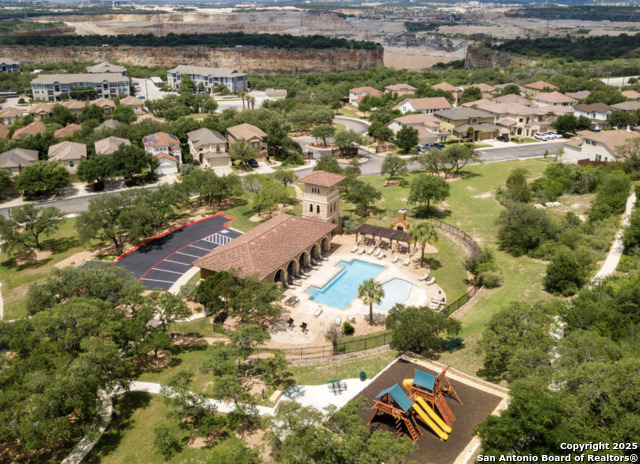 Image 42 of 45 For 18043 Muir Glen