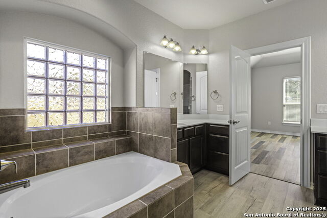 Image 18 of 26 For 4834 Blue Jasmine