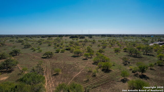 Listing photo id 8 for 2452 2nd St  