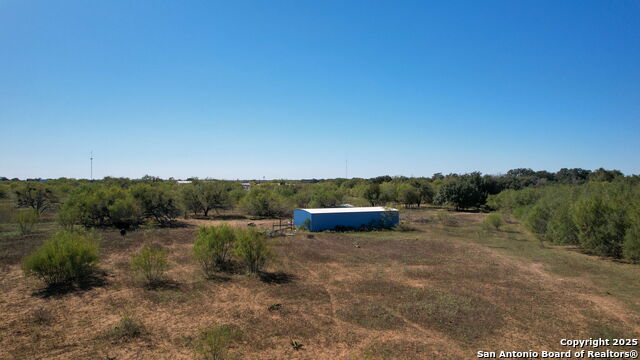 Listing photo id 7 for 2452 2nd St  