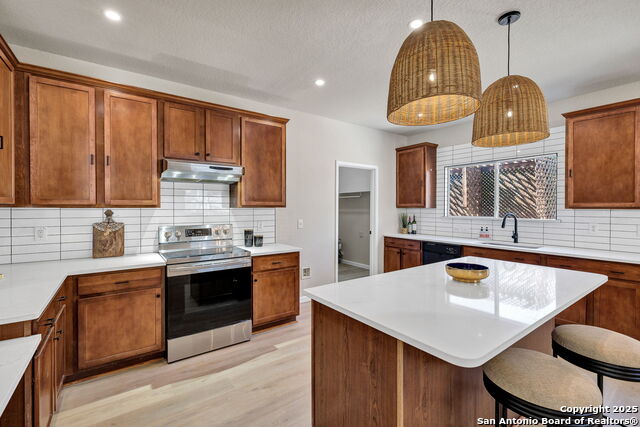 Image 12 of 38 For 8115 Puente