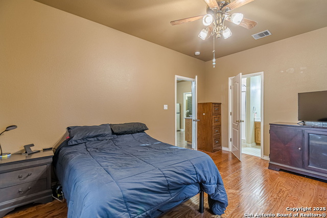 Image 32 of 50 For 249 Lakeridge Loop