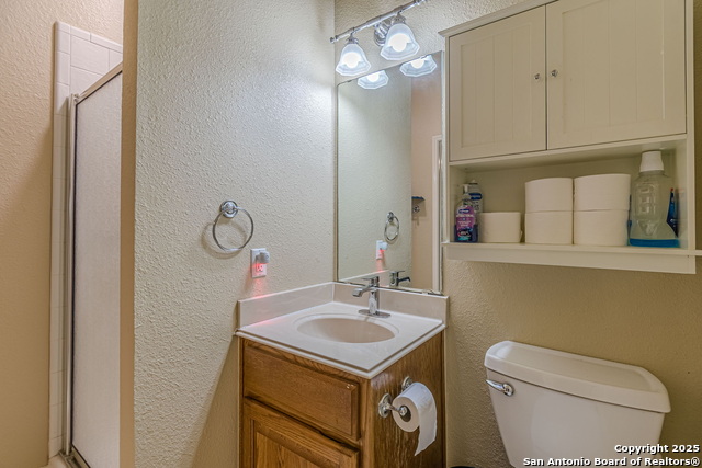 Image 33 of 50 For 249 Lakeridge Loop