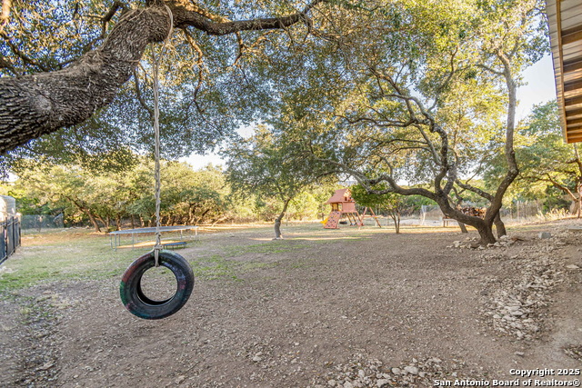 Image 38 of 50 For 249 Lakeridge Loop