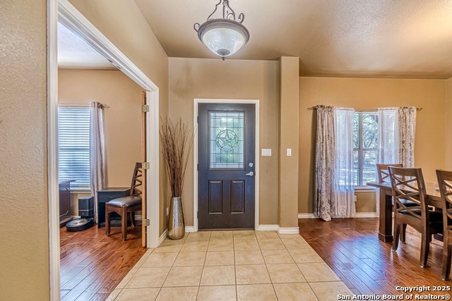 Image 4 of 50 For 249 Lakeridge Loop