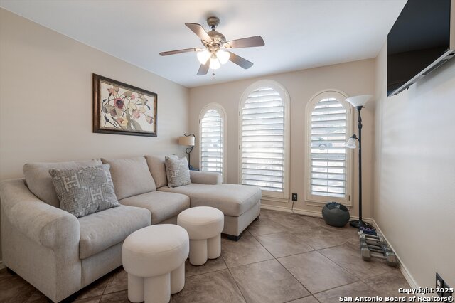 Image 19 of 30 For 9115 Dapple Gray Ct