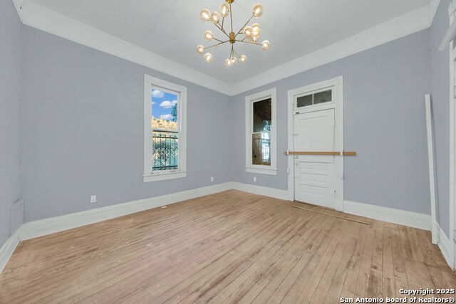 Image 11 of 26 For 1610 Commerce W