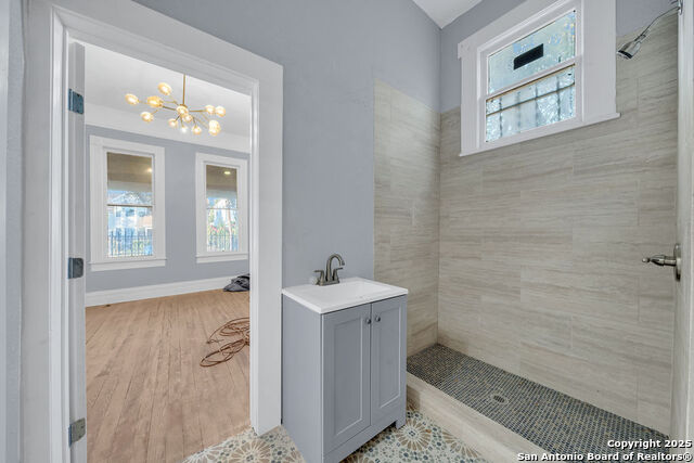 Image 12 of 26 For 1610 Commerce W