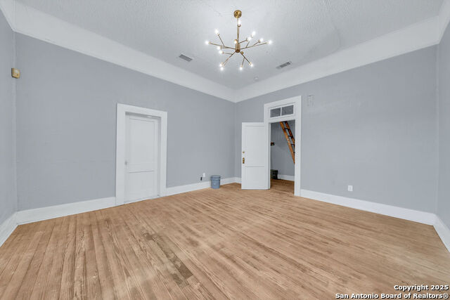 Image 17 of 26 For 1610 Commerce W