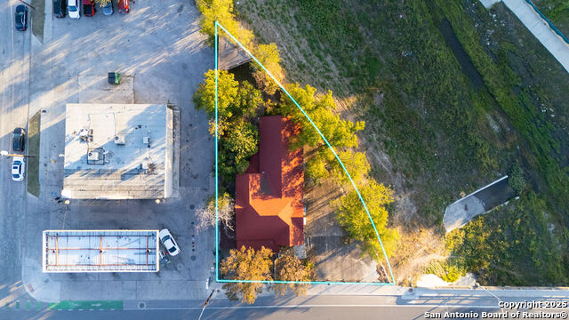 Image 23 of 26 For 1610 Commerce W