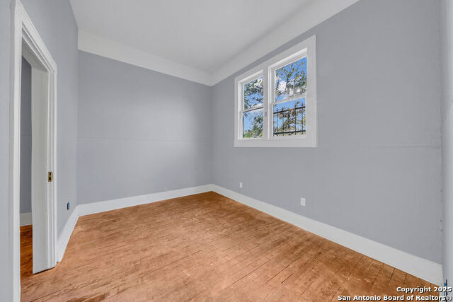 Image 7 of 26 For 1610 Commerce W