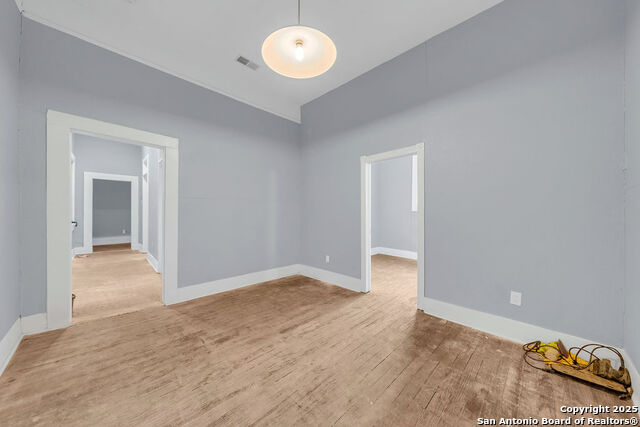 Image 8 of 26 For 1610 Commerce W