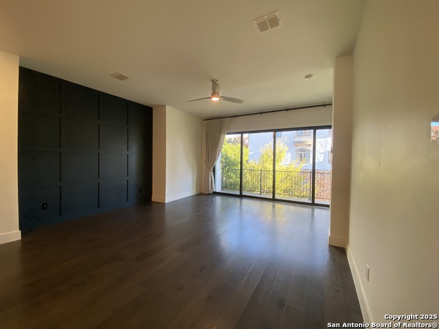 Image 11 of 29 For 825 Saint Marys N Unit 102