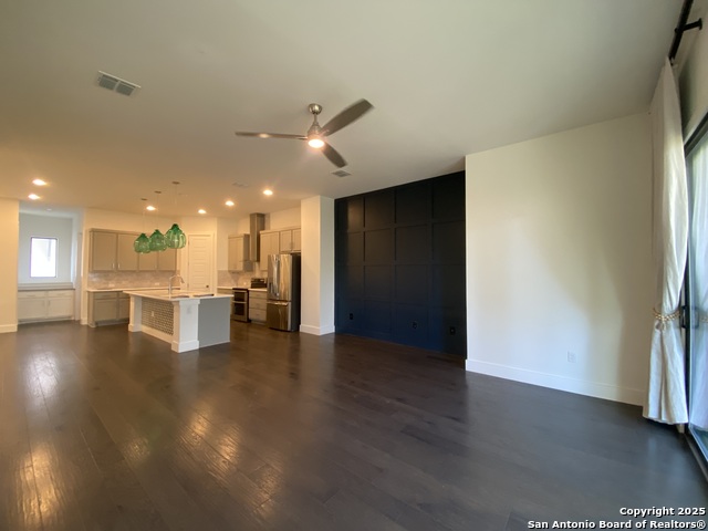 Image 12 of 29 For 825 Saint Marys N Unit 102