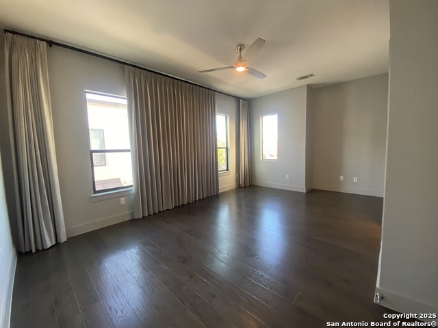 Image 14 of 29 For 825 Saint Marys N Unit 102