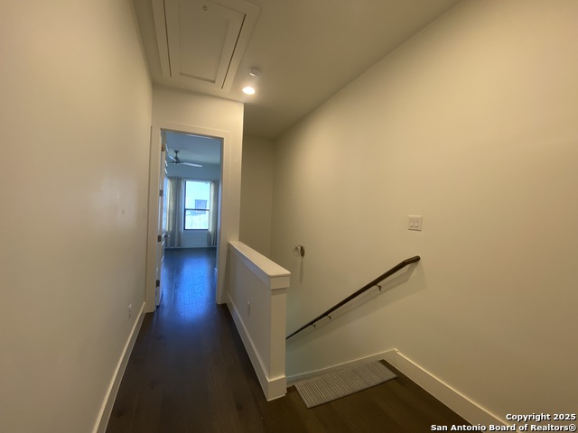 Image 21 of 29 For 825 Saint Marys N Unit 102