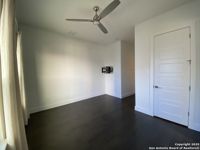 Image 25 of 29 For 825 Saint Marys N Unit 102