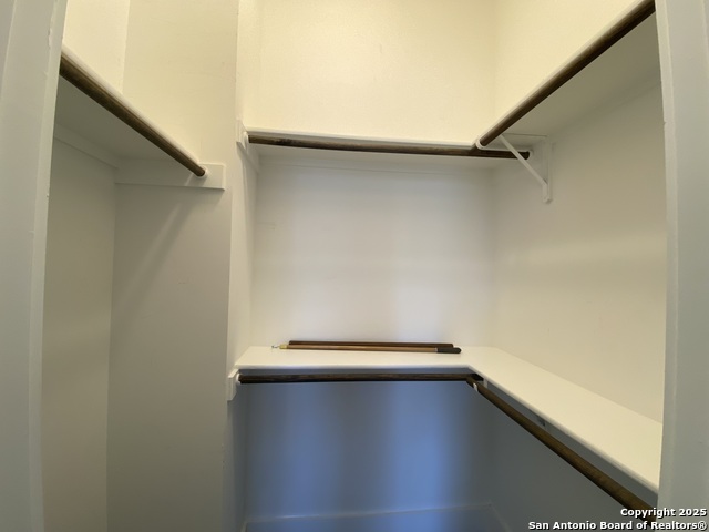 Image 26 of 29 For 825 Saint Marys N Unit 102