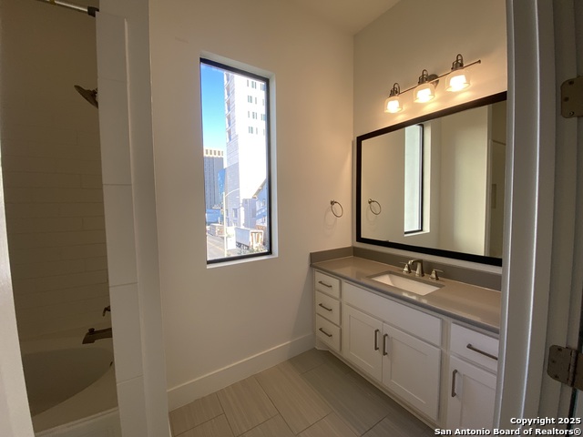 Image 27 of 29 For 825 Saint Marys N Unit 102