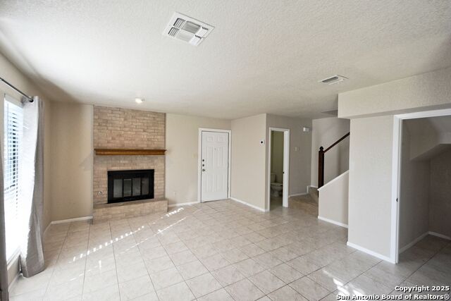 Image 4 of 18 For 1024 Mission Dr  B