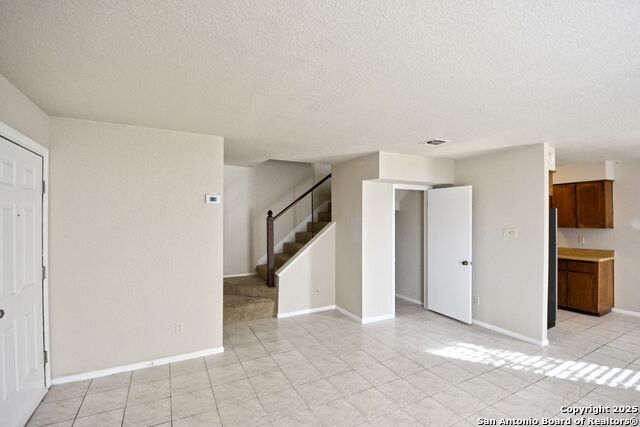 Image 6 of 18 For 1024 Mission Dr  B