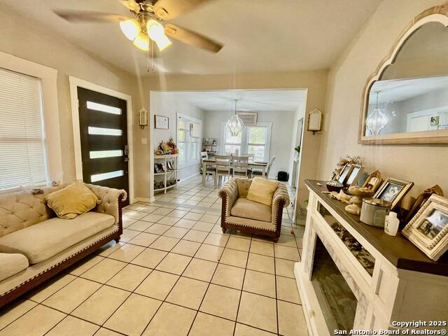 Image 10 of 32 For 941 Ripford